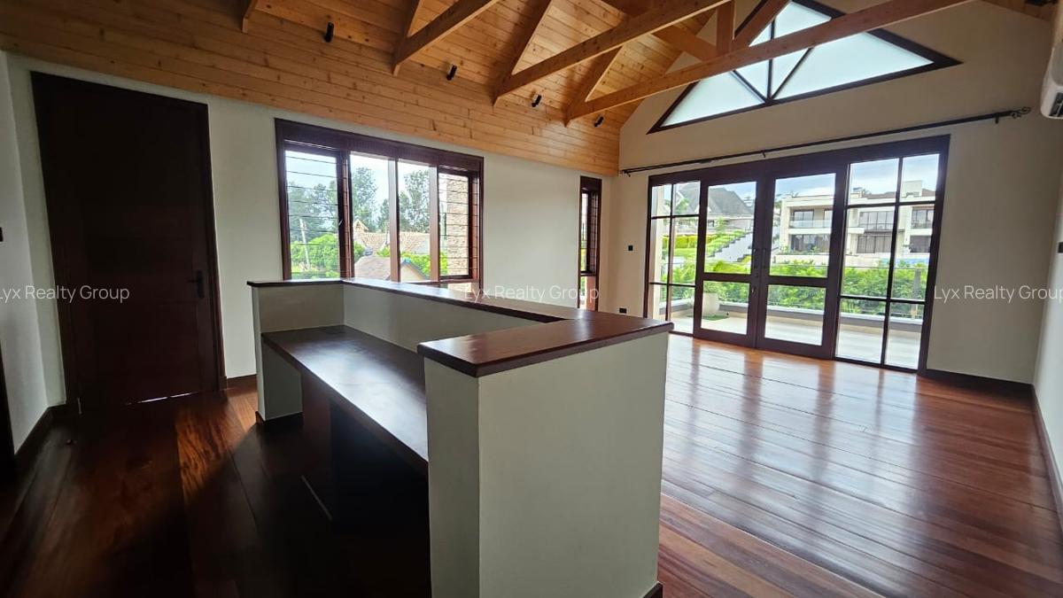 4 Bed Villa with En Suite in Runda - 18