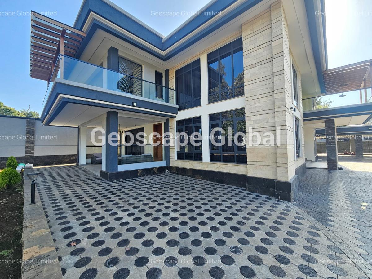 5 Bed House with En Suite in Runda - 6