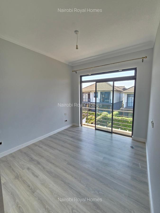 4 Bed Townhouse with En Suite at Five-Star Paradise - 6