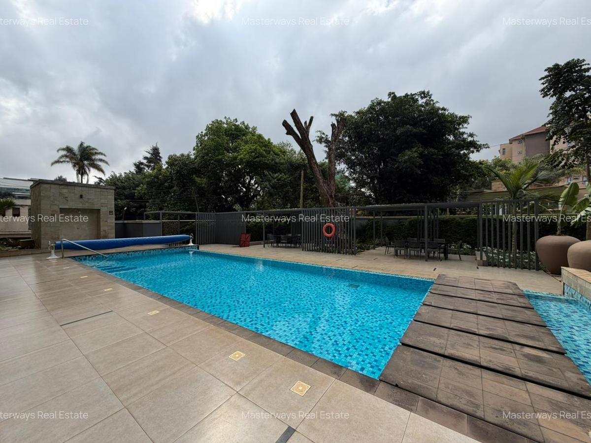 2 Bed Apartment with En Suite in Riverside - 15