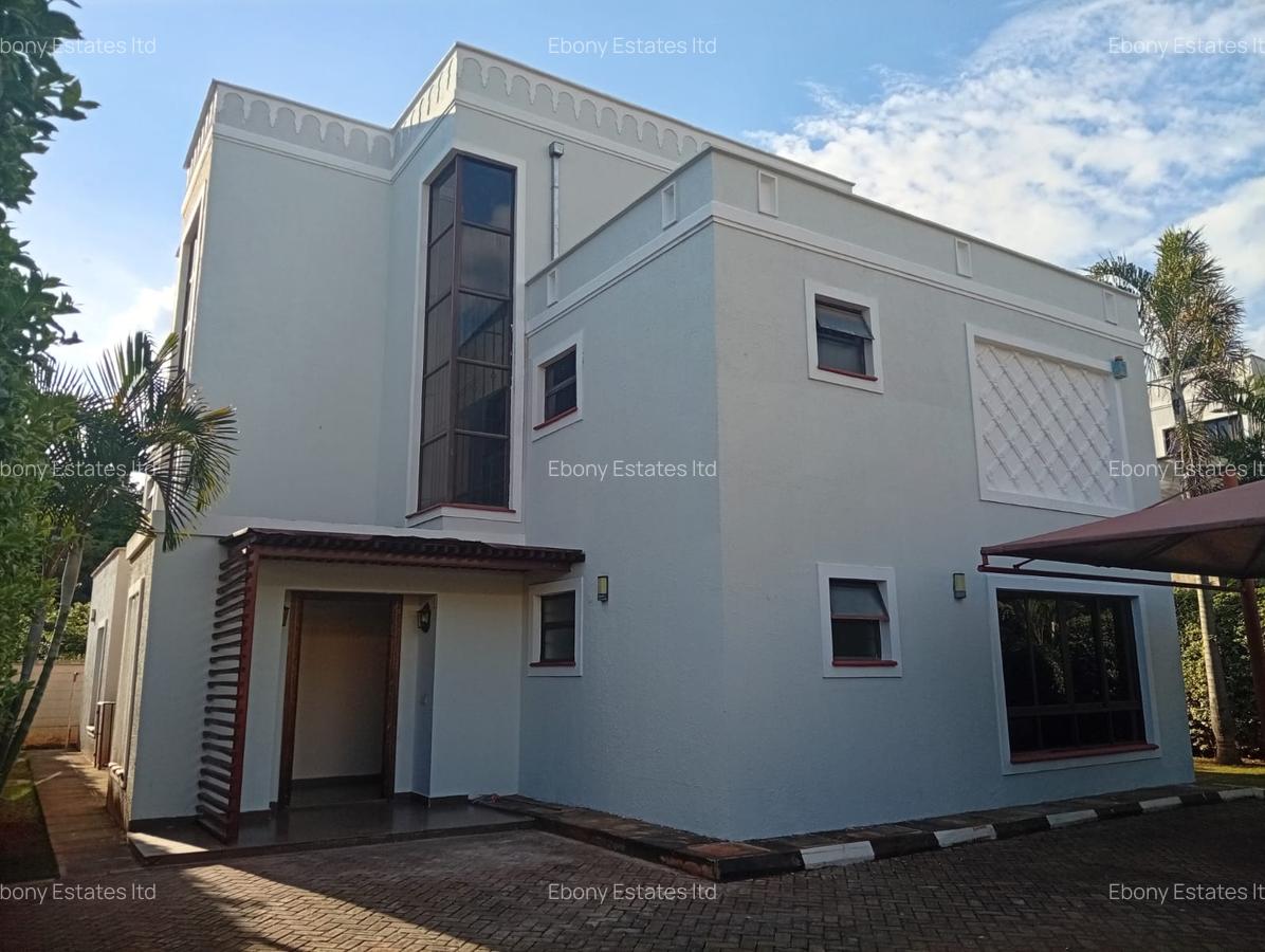 4 Bed Townhouse with En Suite in Lavington - 11