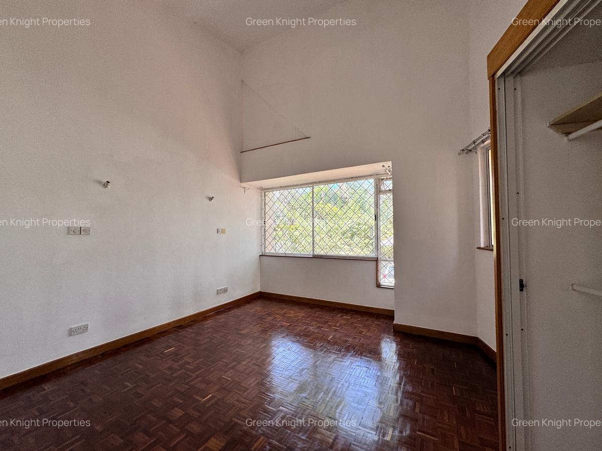 4 Bed Townhouse with En Suite in Kilimani - 9