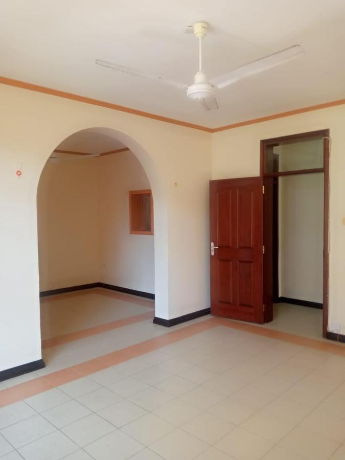 Serviced 3 Bed Apartment with En Suite at Nyali Mombasa - 5