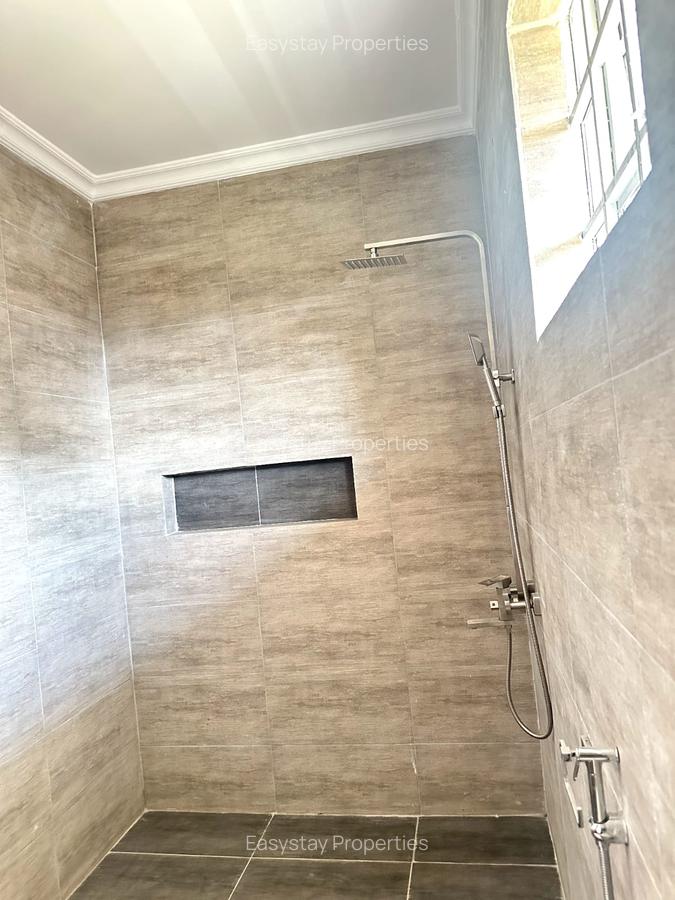 3 Bed House with En Suite in Nyari - 6