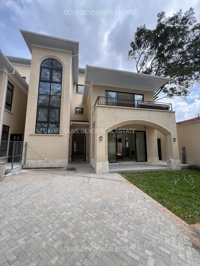 6 Bed Townhouse with En Suite in Lavington - 9