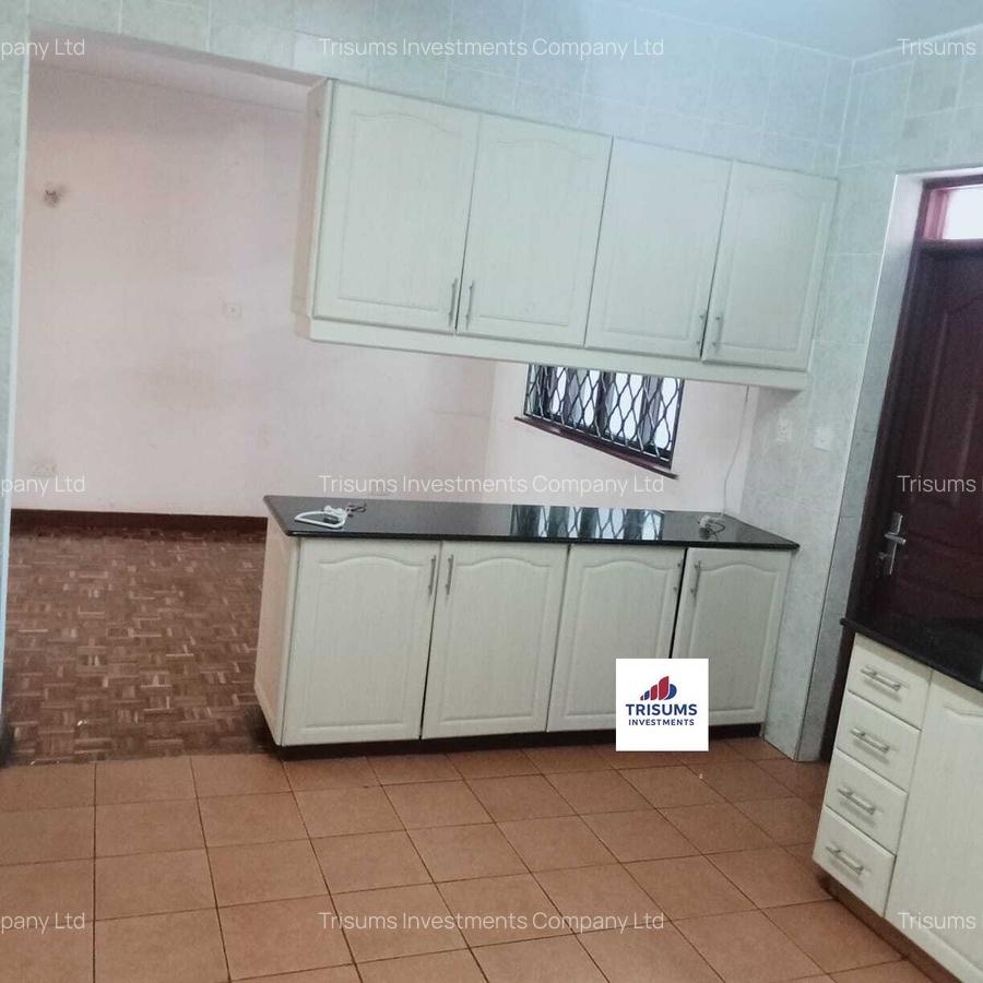3 Bed Apartment with En Suite at Rhapta Road - 4