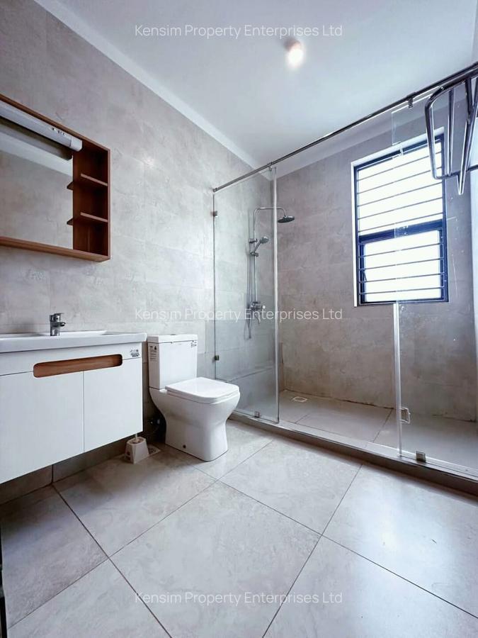 4 Bed Townhouse with En Suite in Runda - 2