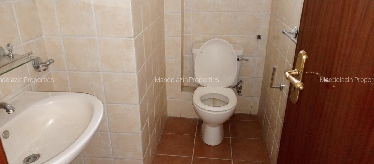 3 Bed Apartment with En Suite at Kindaruma Road - 6