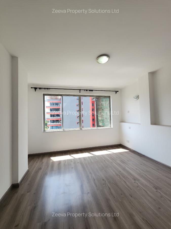 2 Bed Apartment with En Suite in Westlands Area - 6