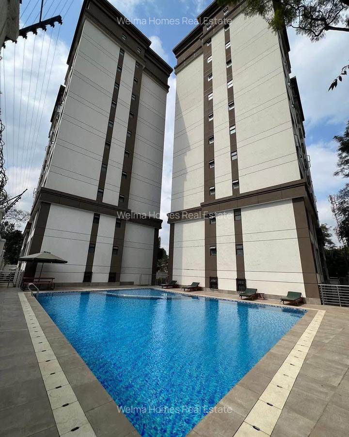 3 Bed Apartment with En Suite in Riverside - 2