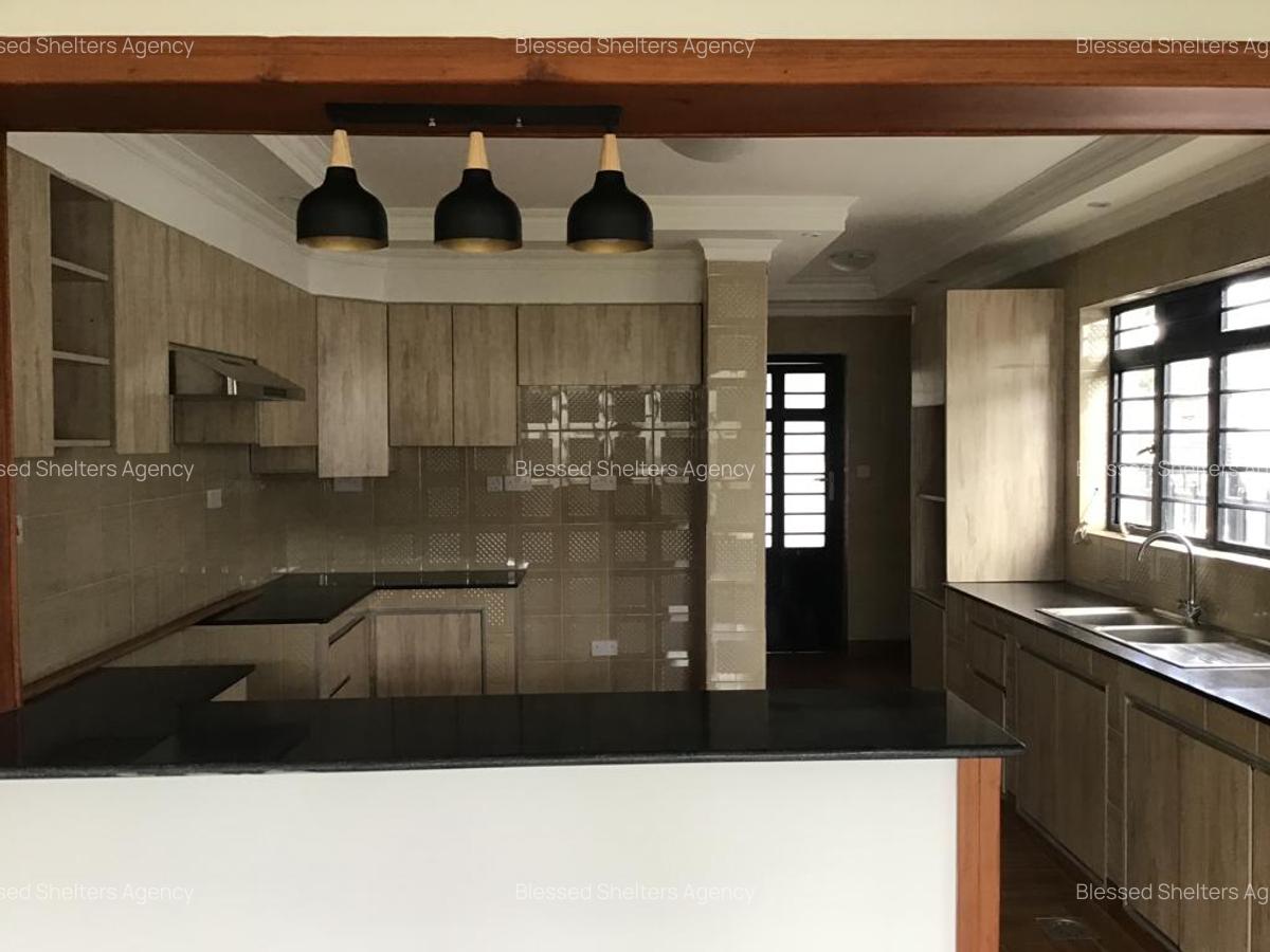 4 Bed Villa with En Suite in Kiambu Road - 10