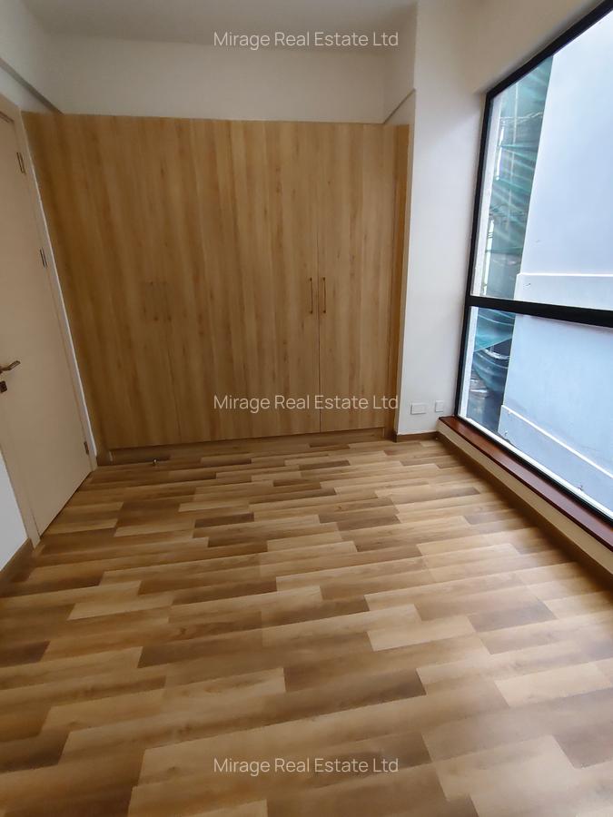 4 Bed Apartment with Swimming Pool in Parklands - 11