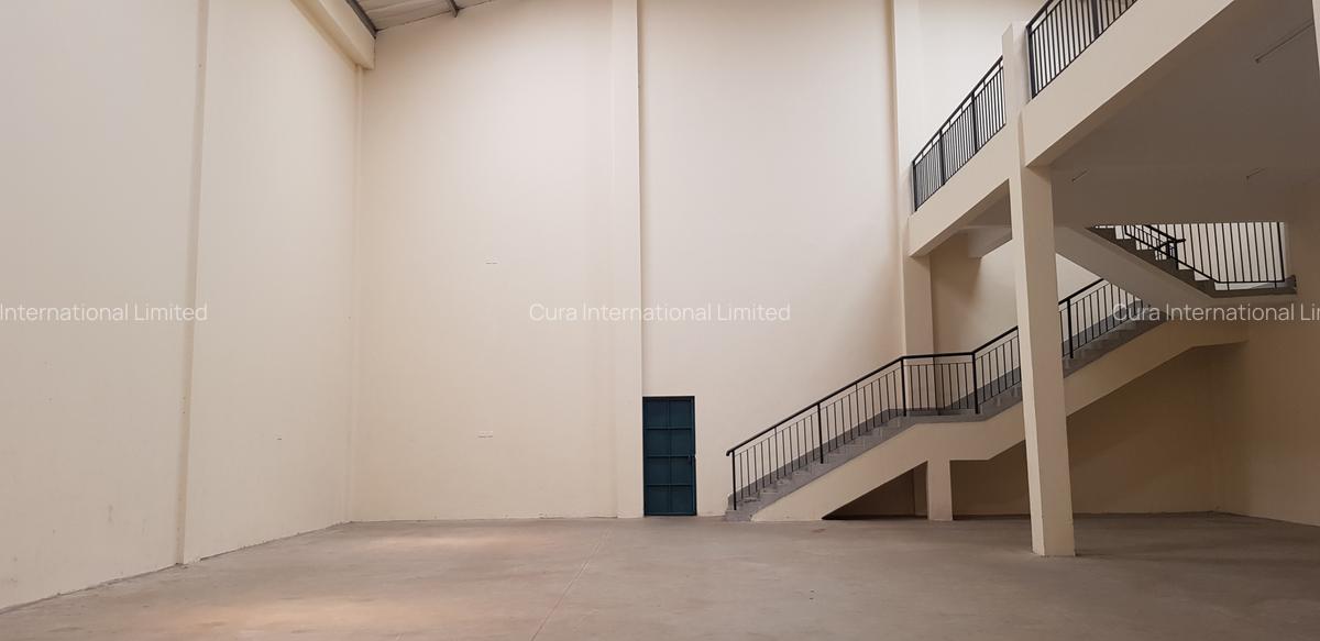 6,200 ft² Warehouse in Industrial Area - 6