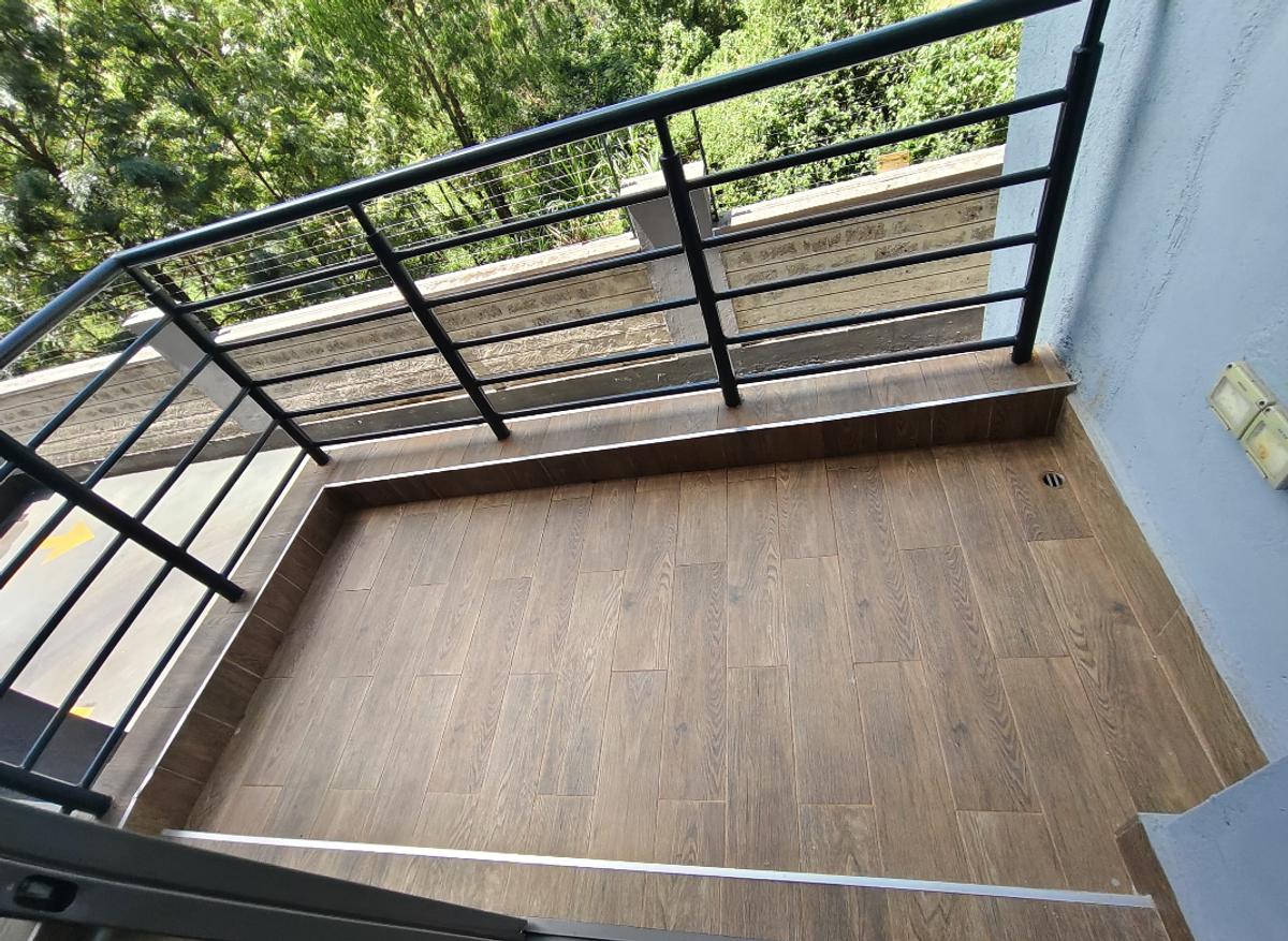Serviced 2 Bed Apartment with Swimming Pool in Kitisuru - 8