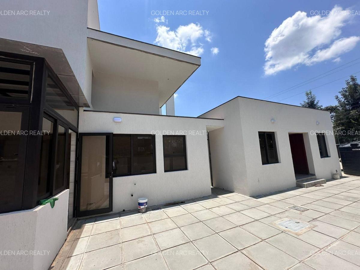 6 Bed Townhouse with En Suite in Karen - 13