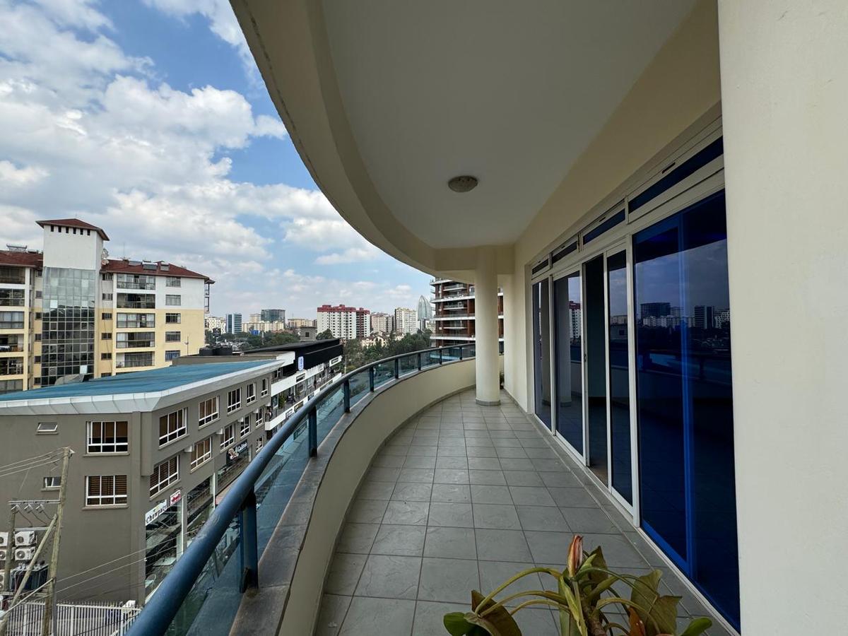 4 Bed Apartment with En Suite in Kileleshwa