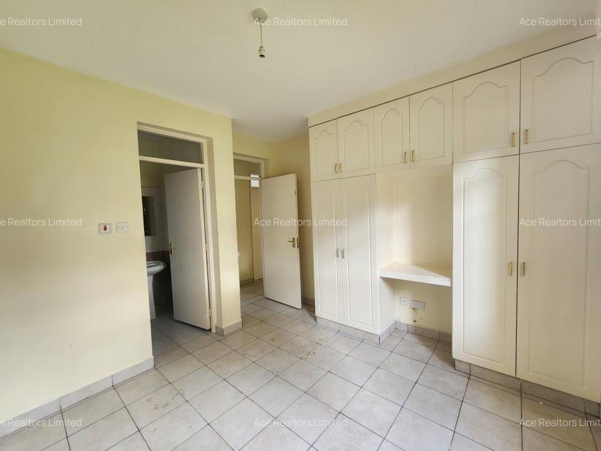 3 Bed Apartment with En Suite at Embakasi - 9