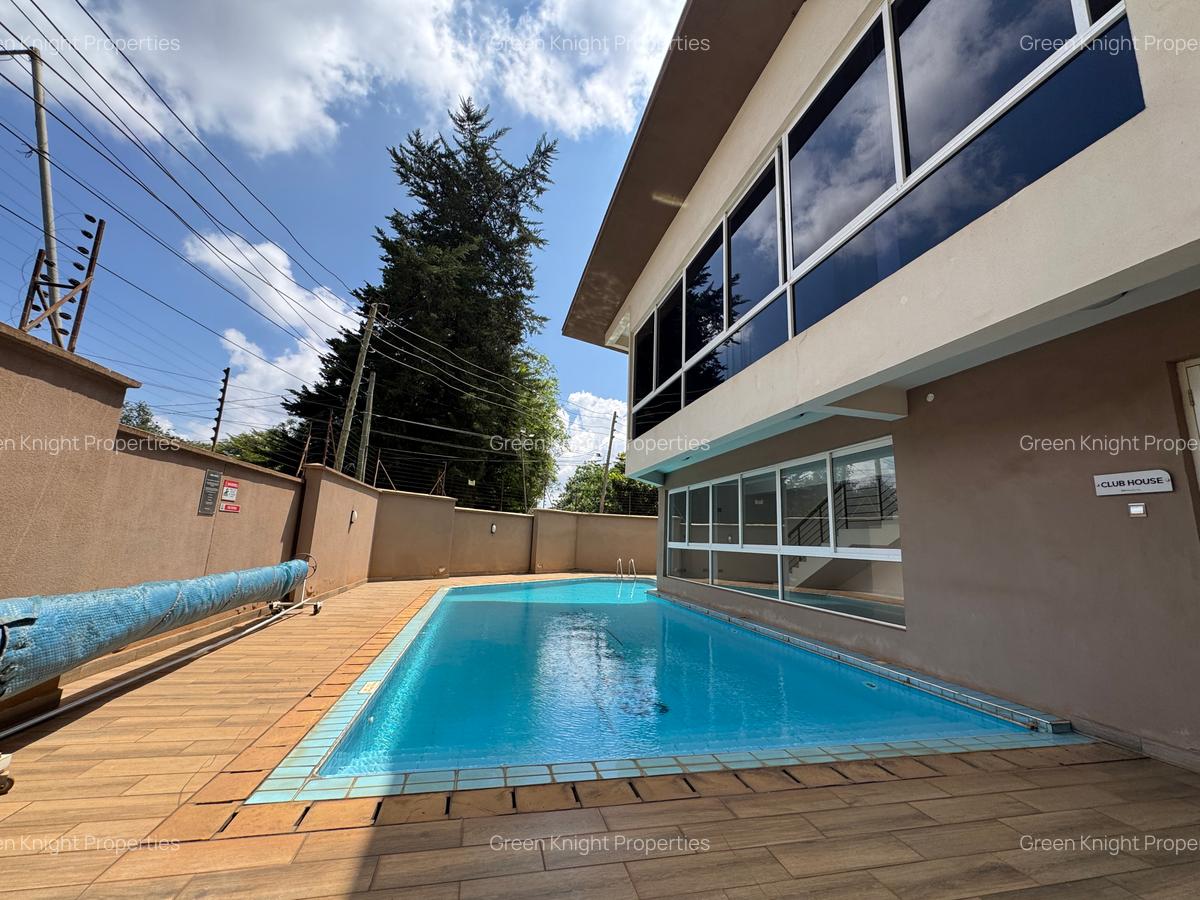 4 Bed Townhouse with En Suite in Lavington - 4