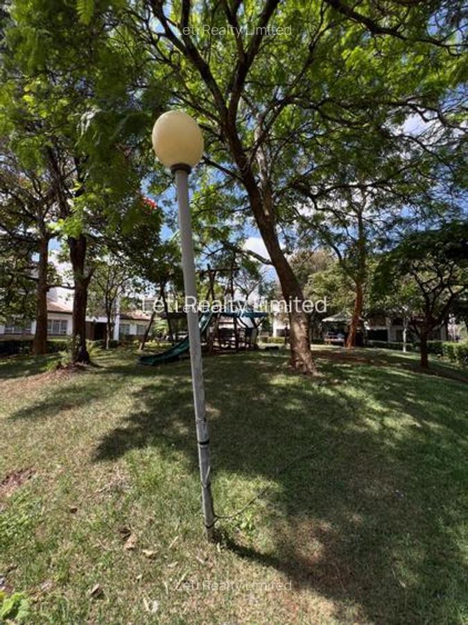 4 Bed Townhouse with En Suite in Kilimani - 3
