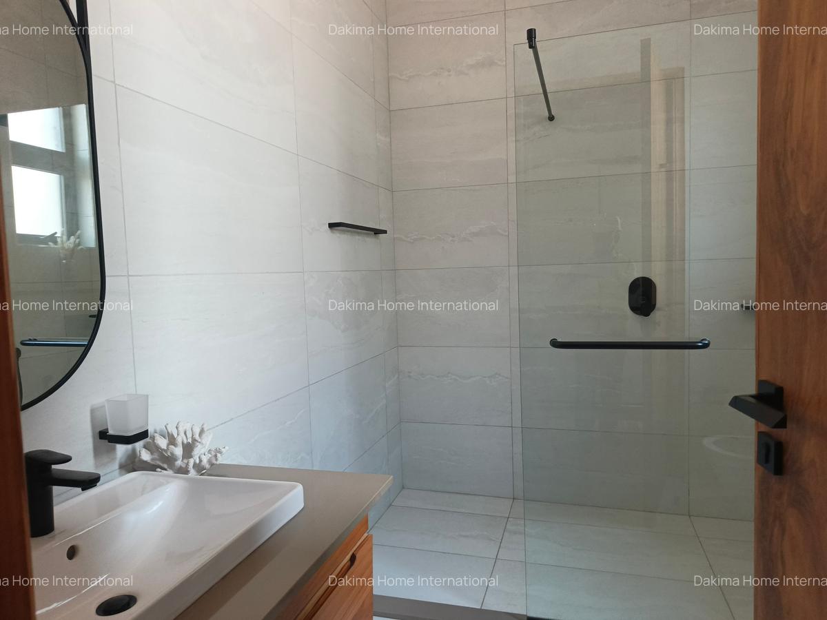 4 Bed Townhouse with En Suite in Loresho - 10