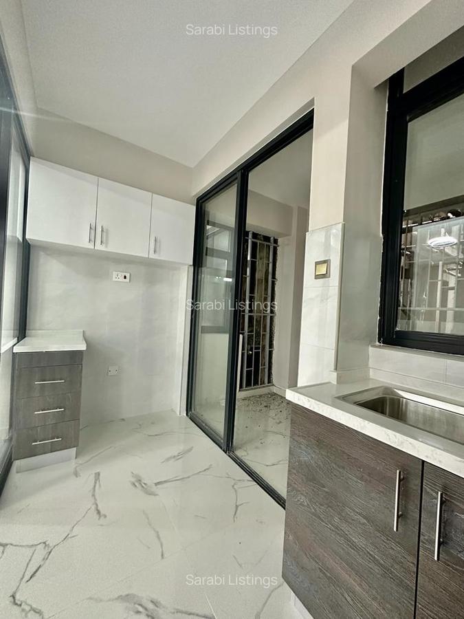 4 Bed Apartment with En Suite in Kilimani - 12