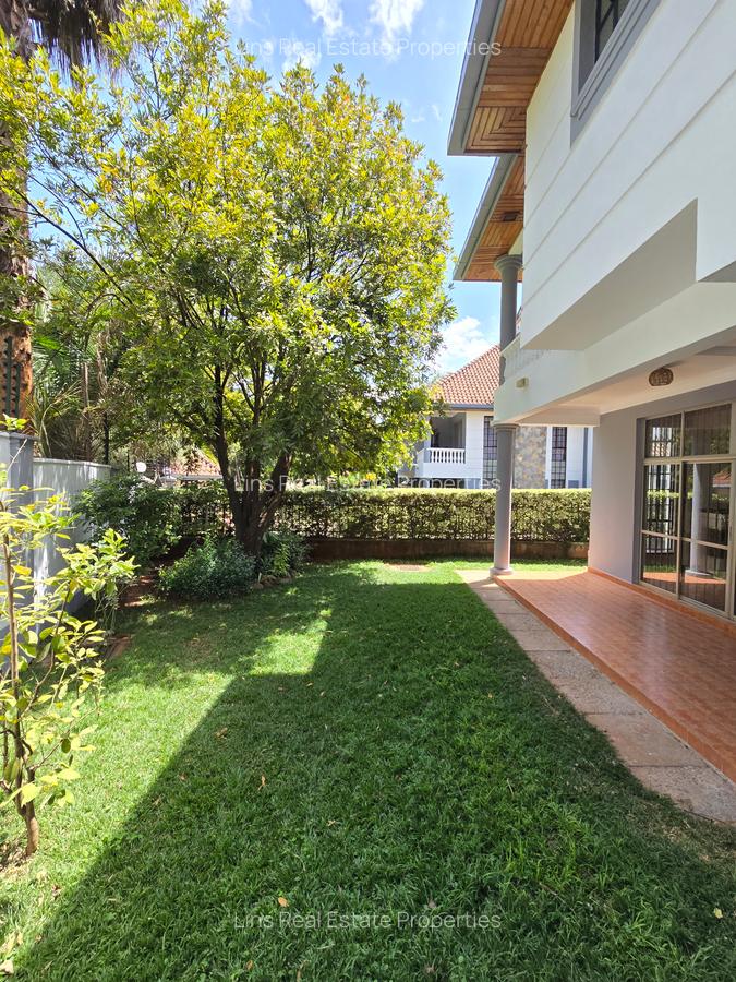 4 Bed Townhouse with En Suite in Lavington - 8