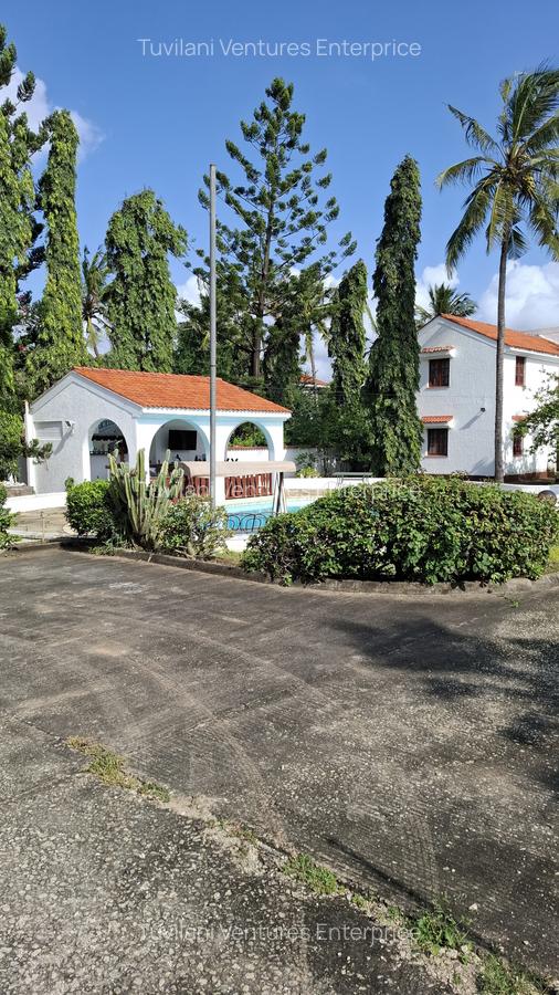 4 Bed Villa with En Suite at Nyali Mombasa - 4