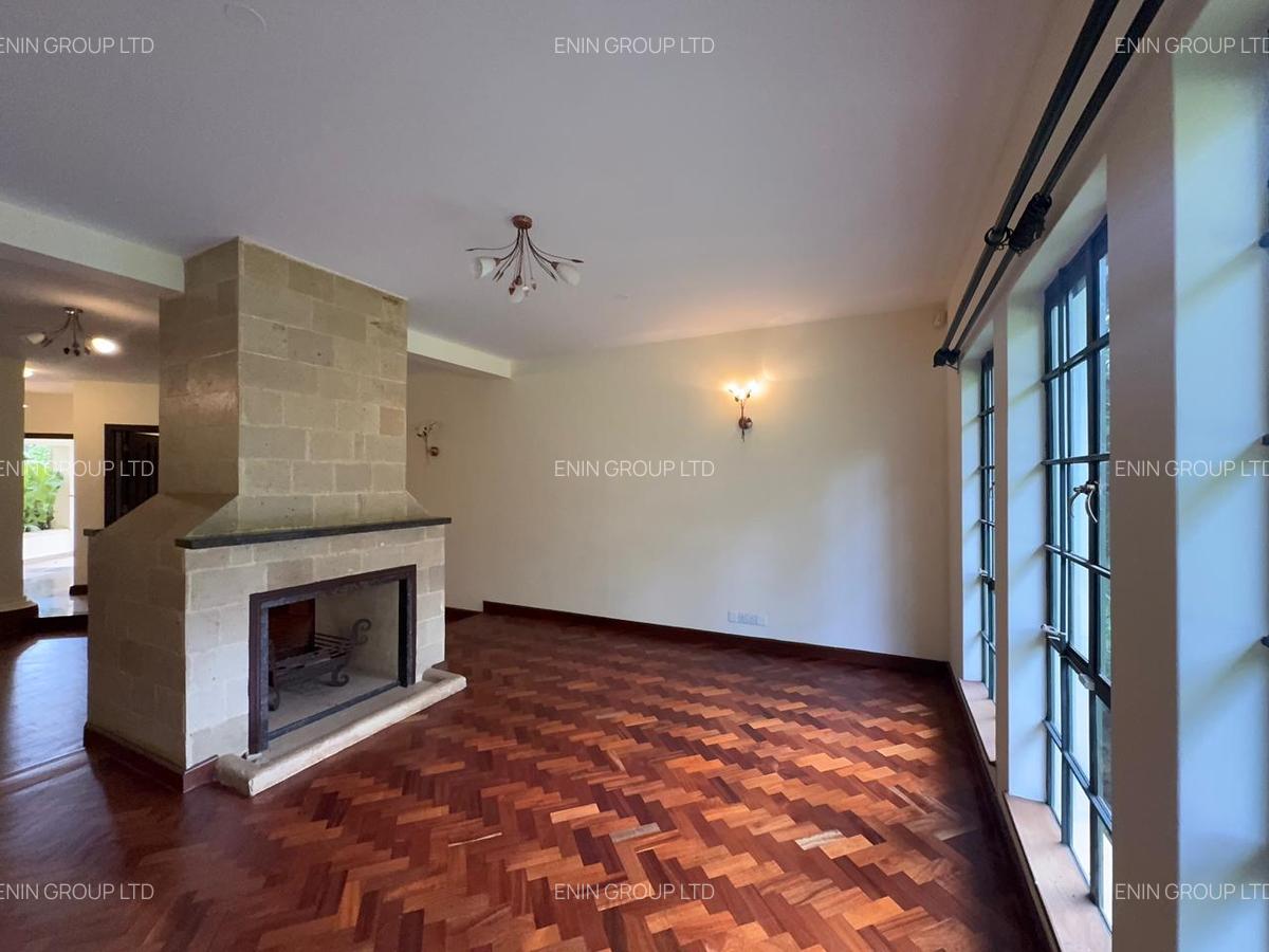 5 Bed House with En Suite in Runda - 7