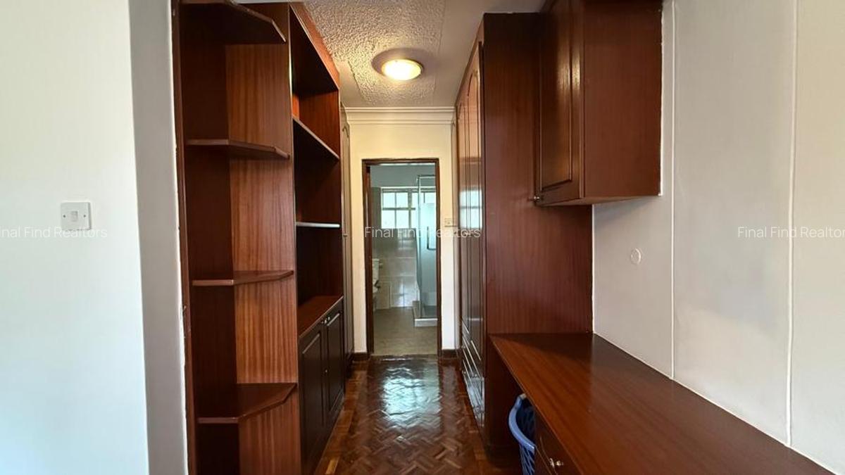 Serviced 2 Bed Apartment with Swimming Pool in Brookside - 3