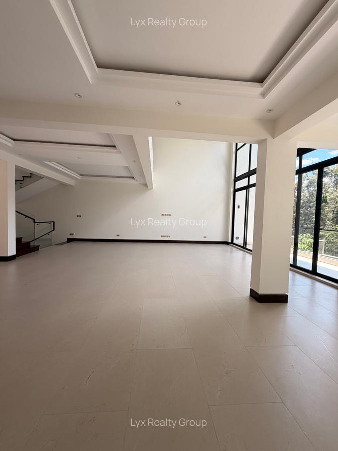 6 Bed Villa with En Suite in Kitisuru - 3