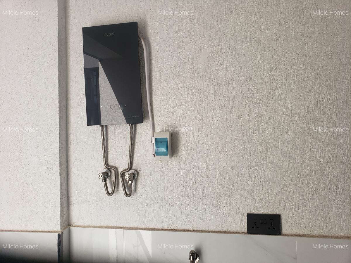 Serviced 2 Bed Apartment with En Suite at Mararo Road - 18