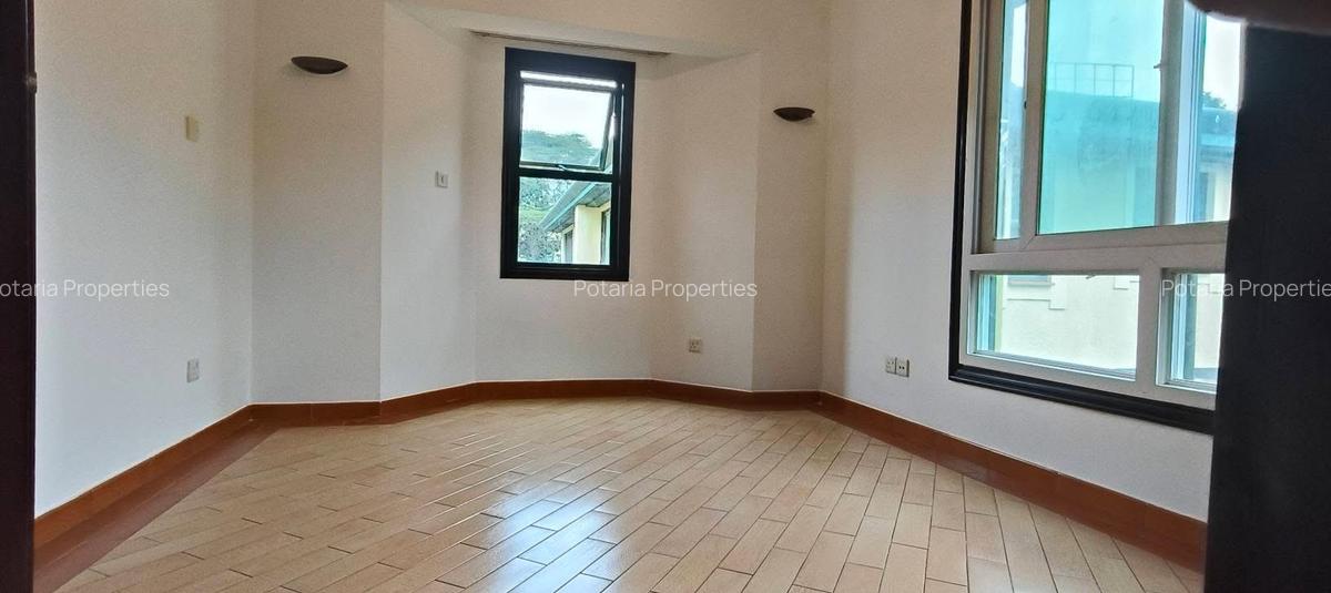 3 Bed Townhouse with En Suite in Kyuna - 6