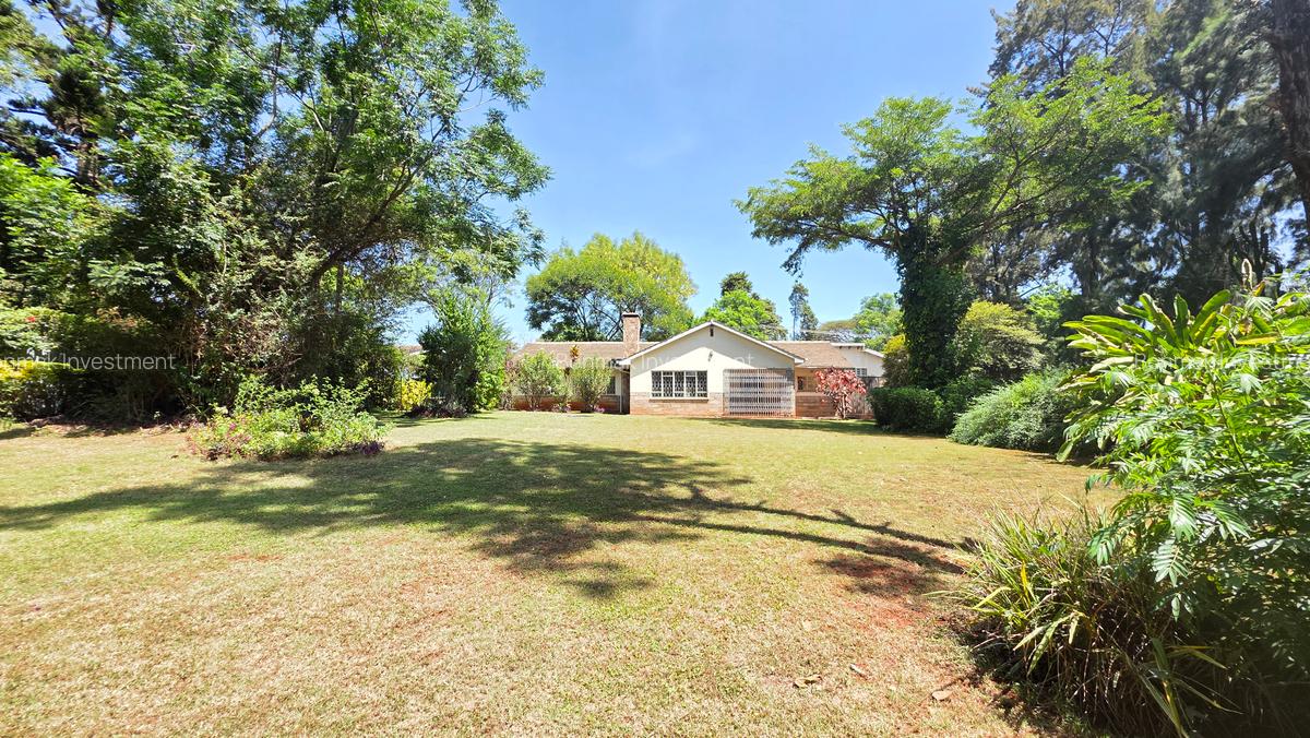 4 Bed House with En Suite at Old Runda - 1