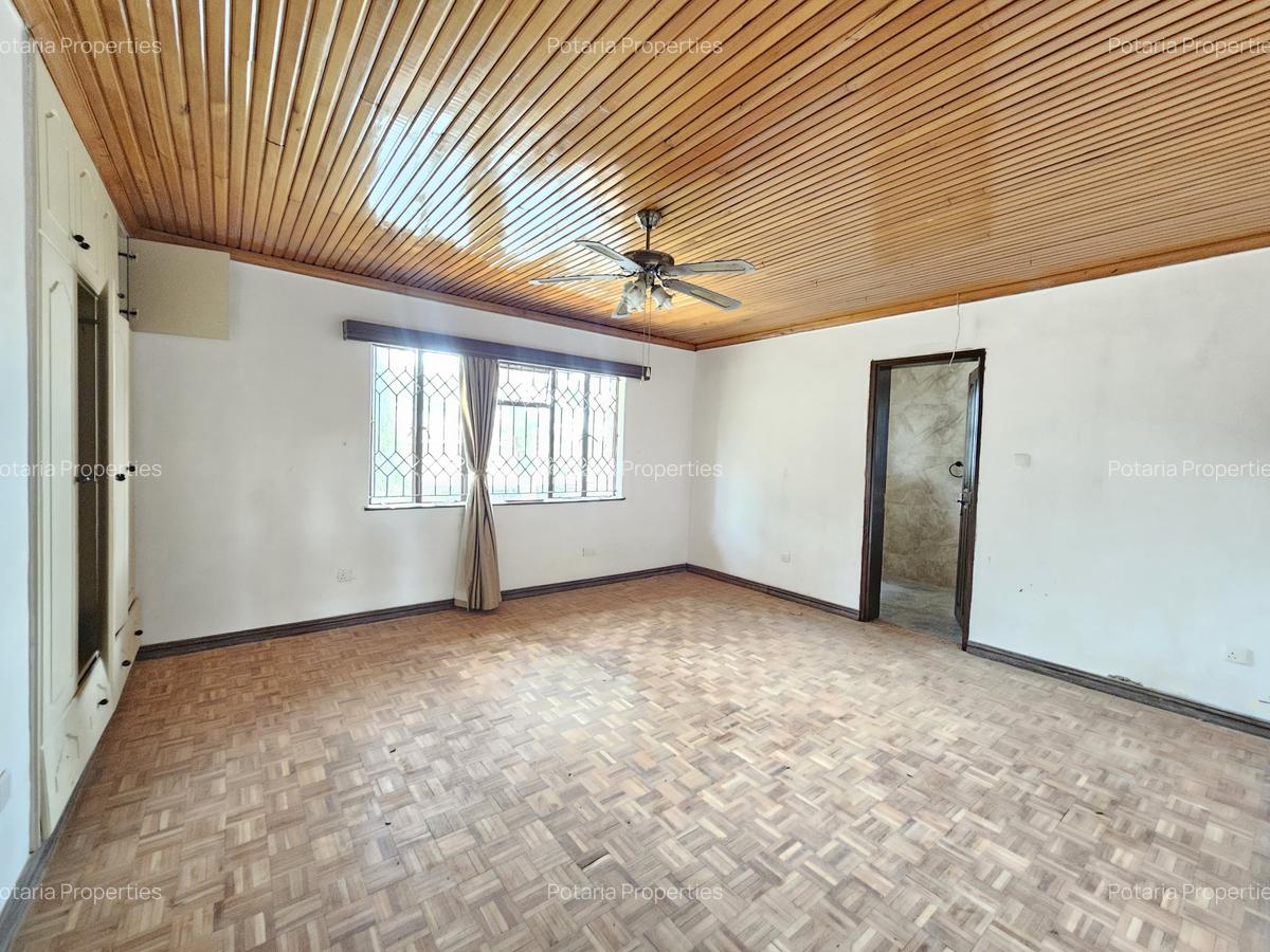 5 Bed House with En Suite in Runda - 6