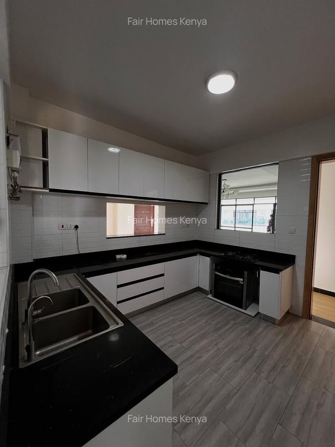 3 Bed Apartment with En Suite at Valley Arcade - 9