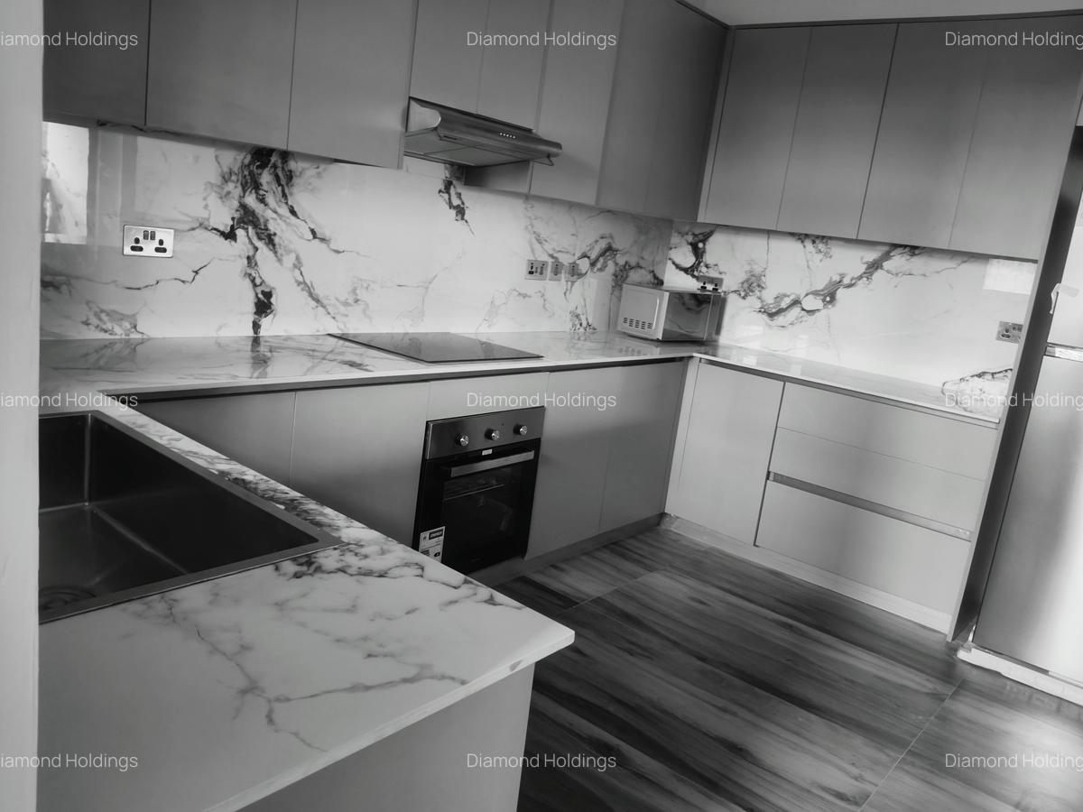 2 Bed Apartment with En Suite in Brookside - 1