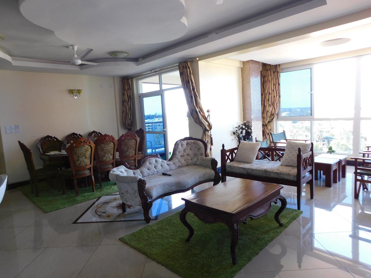 Serviced 3 Bed Apartment with En Suite in Nyali Area - 5