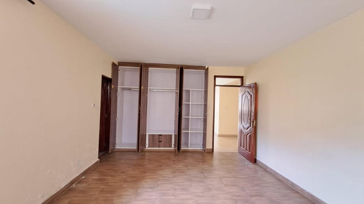 5 Bed Townhouse with En Suite in Kyuna - 9