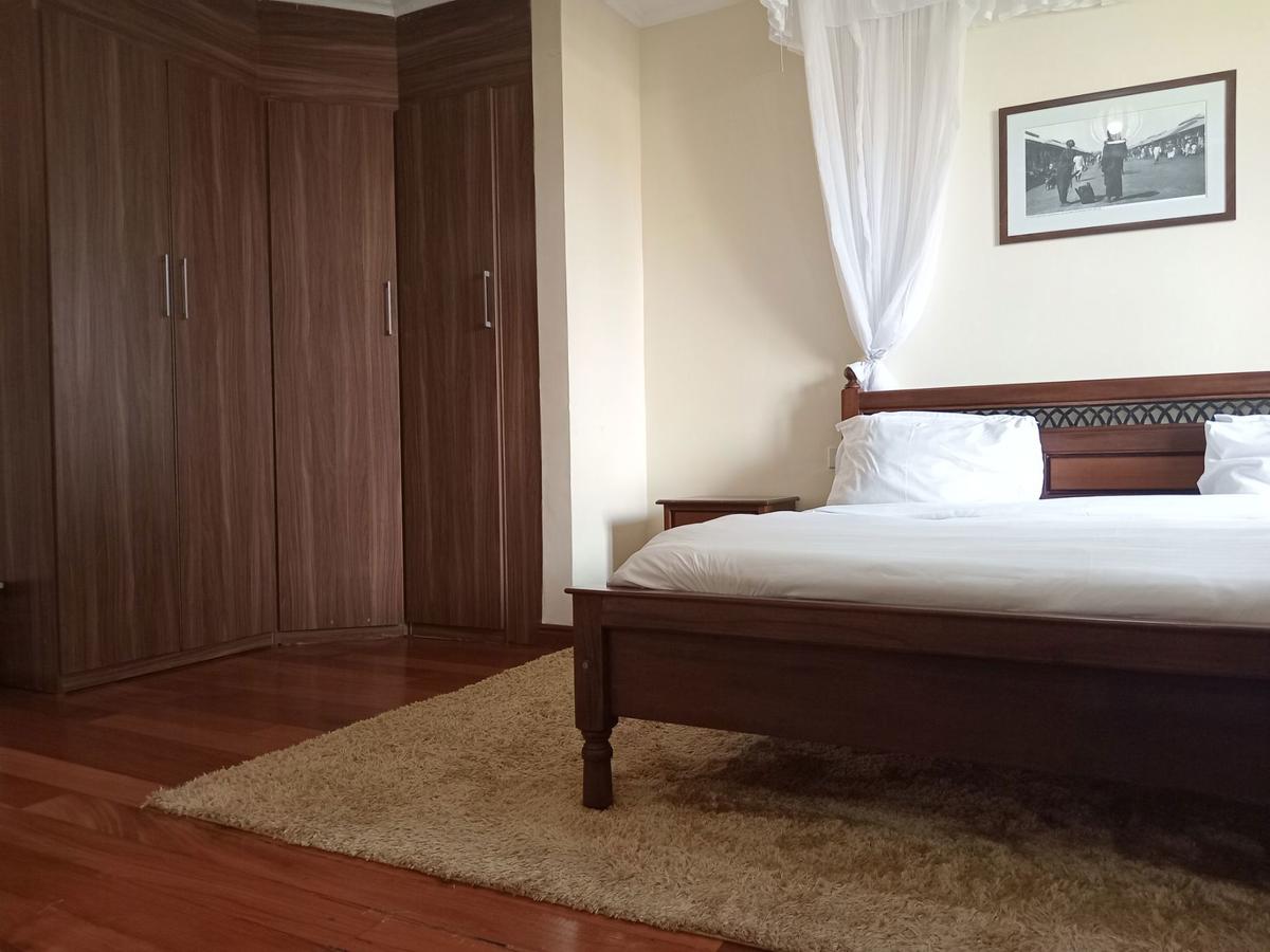 Serviced 3 Bed Apartment with En Suite in Upper Hill - 12