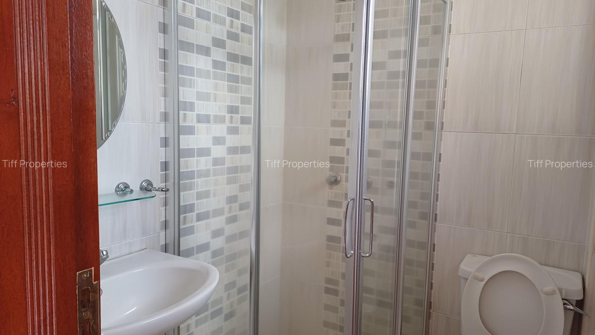 4 Bed Townhouse in Rosslyn - 16