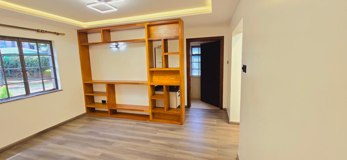 4 Bed Townhouse with En Suite at Othaya Road - 13