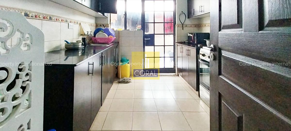 3 Bed Apartment with Parking in Mlolongo - 11