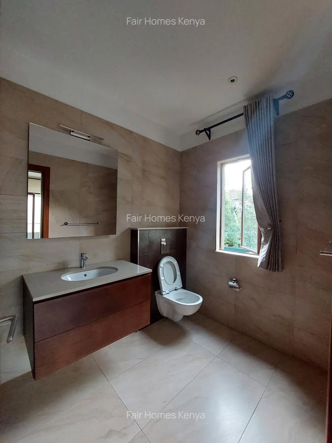 5 Bed Townhouse with En Suite at Convent Drive - 16