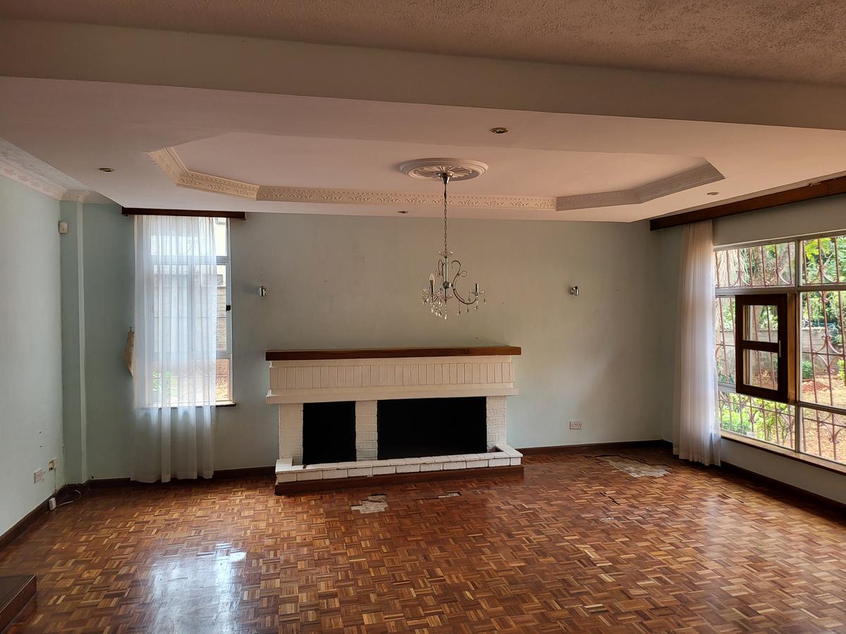 4 Bed House with En Suite in Runda - 5