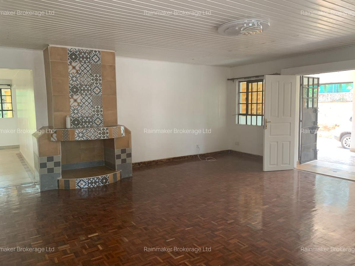 5 Bed House with En Suite in Nyari - 6