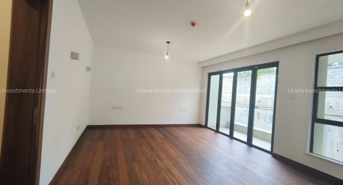 4 Bed House with En Suite in Runda - 5