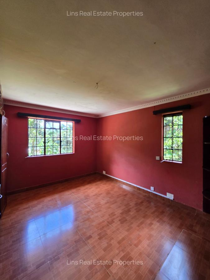 4 Bed House with En Suite in Loresho - 13