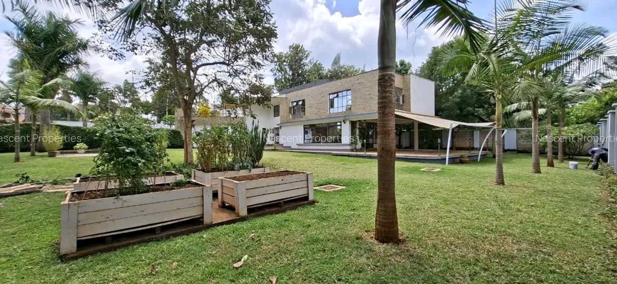 4 Bed House with En Suite in Runda - 19