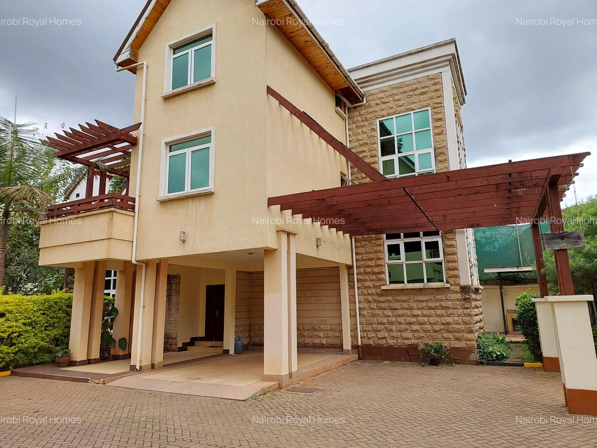 5 Bed Townhouse with En Suite at Lavington Road - 7