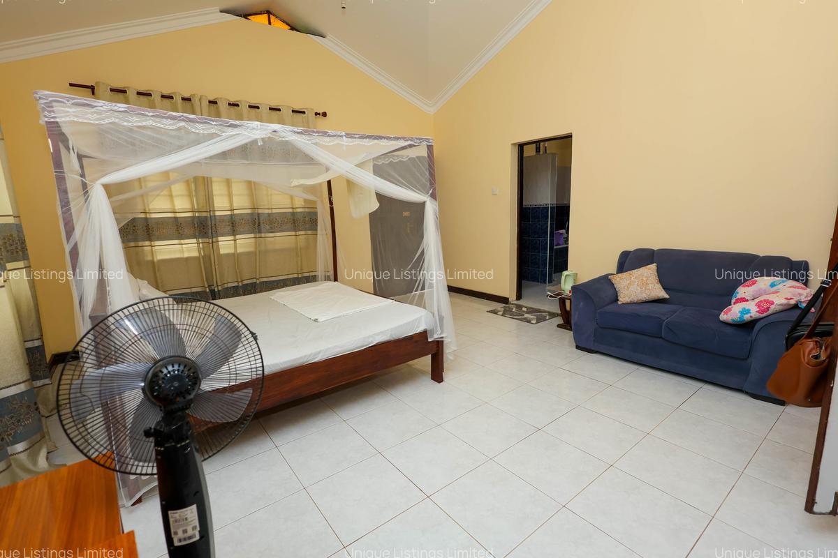 4 Bed House with Staff Quarters in Nyali Area - 14